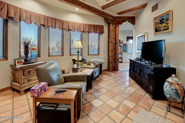 6080 N Paseo Valdear, Tucson, AZ 85750