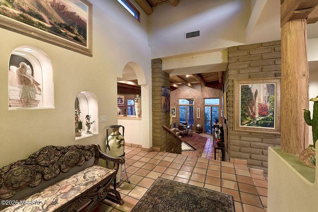 6080 N Paseo Valdear, Tucson, AZ 85750