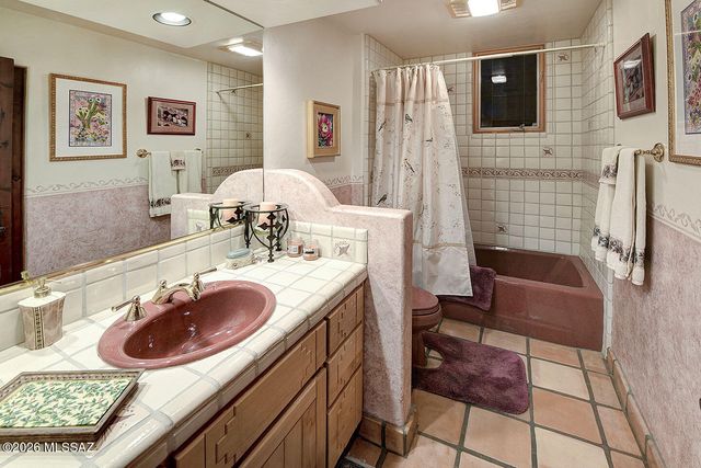 6080 N Paseo Valdear, Tucson, AZ 85750