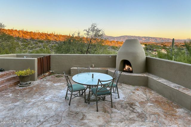 6080 N Paseo Valdear, Tucson, AZ 85750