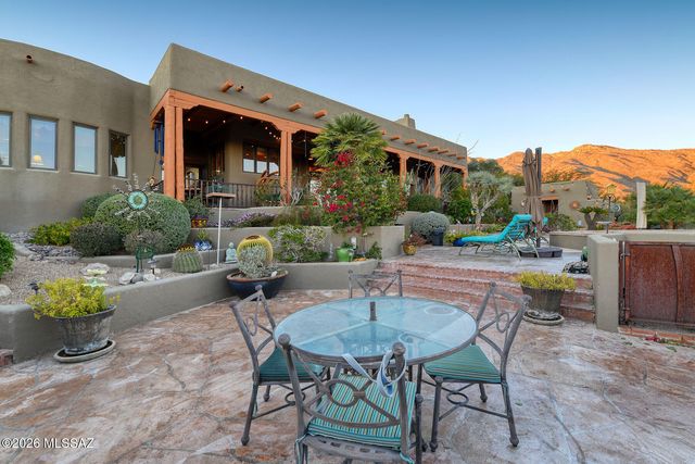 6080 N Paseo Valdear, Tucson, AZ 85750