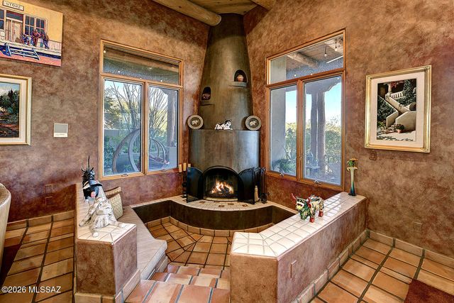 6080 N Paseo Valdear, Tucson, AZ 85750