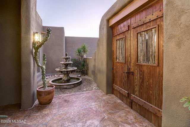 6080 N Paseo Valdear, Tucson, AZ 85750