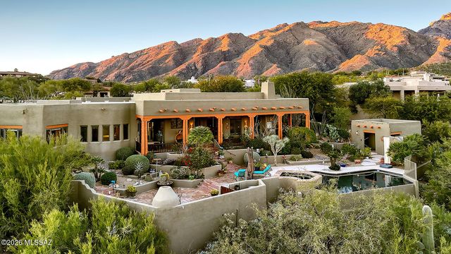 6080 N Paseo Valdear, Tucson, AZ 85750