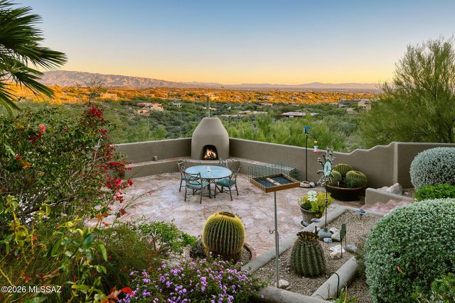 6080 N Paseo Valdear, Tucson, AZ 85750