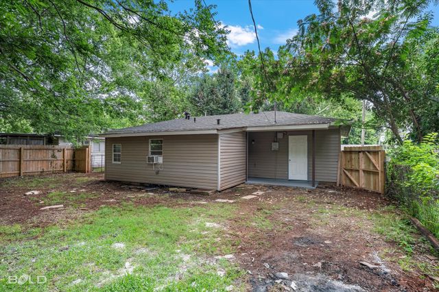 1809 Leslie, Bossier City, LA 71111