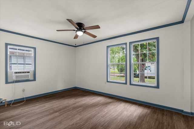 1809 Leslie, Bossier City, LA 71111