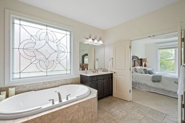 4738 Saddletop Ridge Lane, Mason, OH 45040