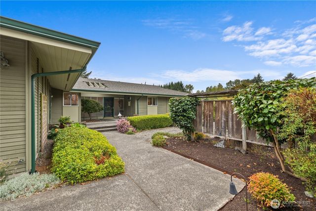 8910 Whitechuck Drive, Everett, WA 98208