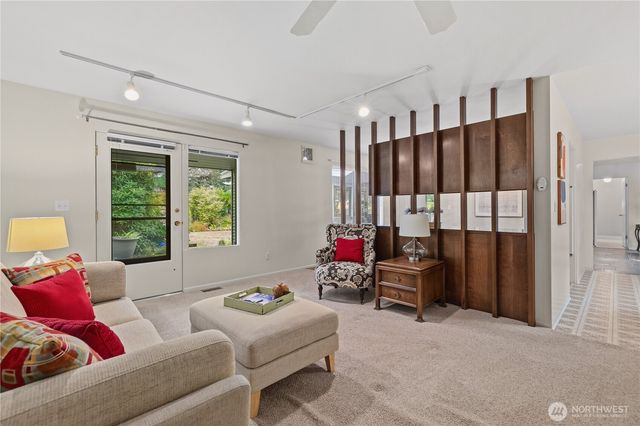 8910 Whitechuck Drive, Everett, WA 98208