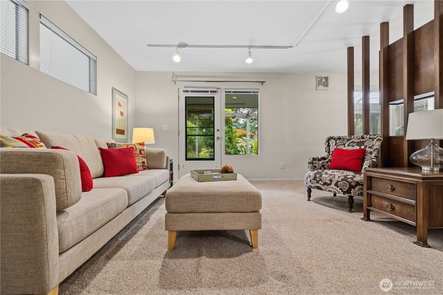 8910 Whitechuck Drive, Everett, WA 98208