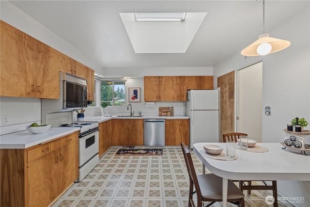 8910 Whitechuck Drive, Everett, WA 98208