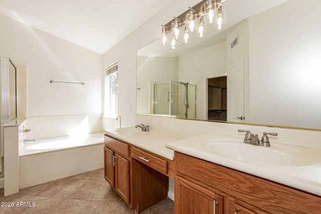 1384 E TOLEDO Street, Gilbert, AZ 85295