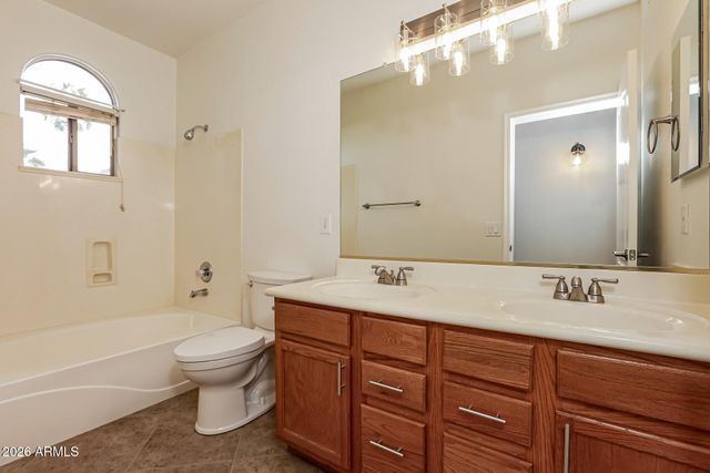 1384 E TOLEDO Street, Gilbert, AZ 85295