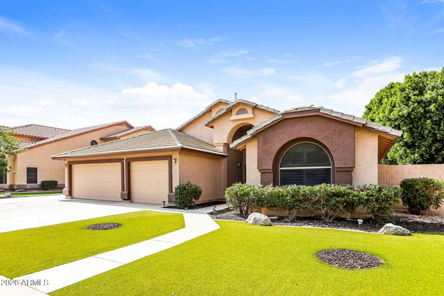1384 E TOLEDO Street, Gilbert, AZ 85295