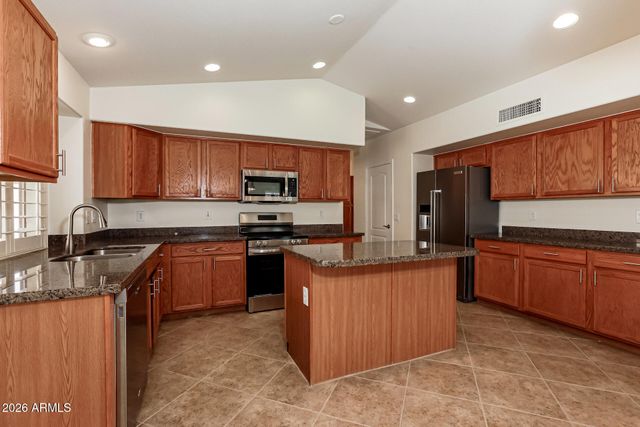 1384 E TOLEDO Street, Gilbert, AZ 85295