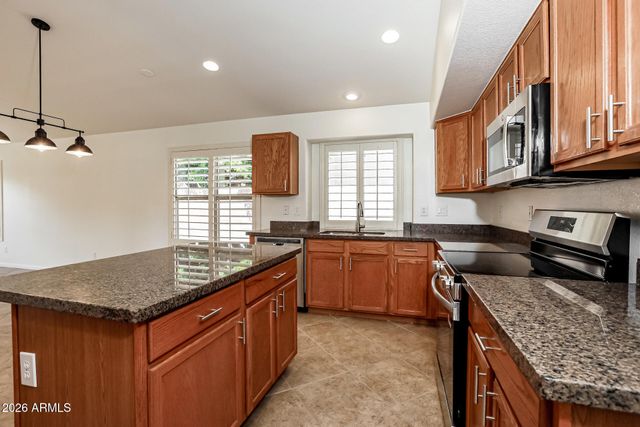1384 E TOLEDO Street, Gilbert, AZ 85295