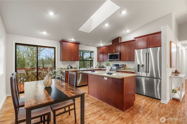 4225 SW 337th Place, Federal Way, WA 98023