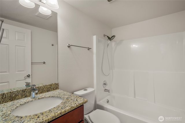 4225 SW 337th Place, Federal Way, WA 98023