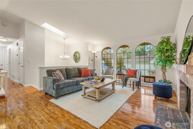 4225 SW 337th Place, Federal Way, WA 98023