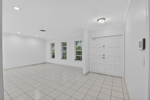 937 Banyan Drive, Delray Beach, FL 33483