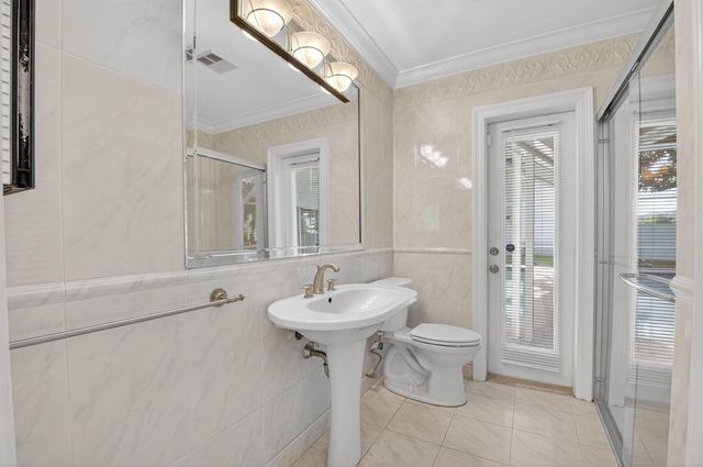 937 Banyan Drive, Delray Beach, FL 33483