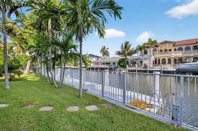 937 Banyan Drive, Delray Beach, FL 33483