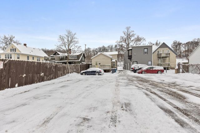 613-615 Davis Street, Kalamazoo, MI 49007