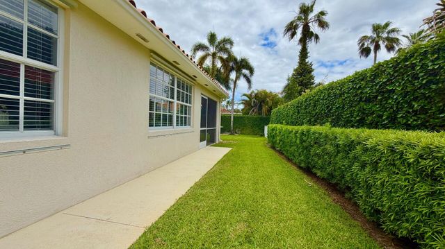 7145 Grassy Bay Drive, West Palm Beach, FL 33411
