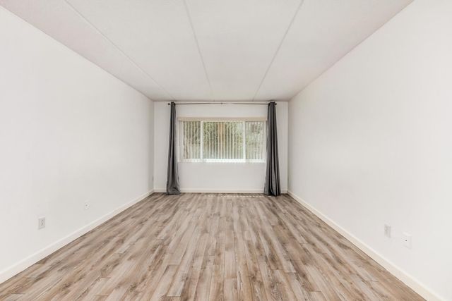 7950 E Camelback Road 305, Scottsdale, AZ 85251