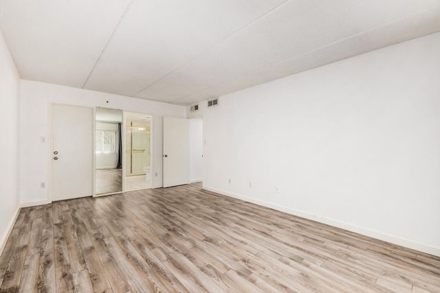 7950 E Camelback Road 305, Scottsdale, AZ 85251