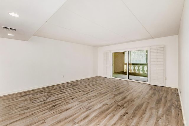 7950 E Camelback Road 305, Scottsdale, AZ 85251