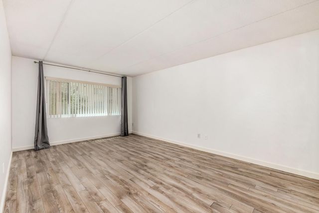 7950 E Camelback Road 305, Scottsdale, AZ 85251