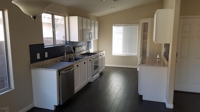 12214 N 41st Drive, Phoenix, AZ 85029