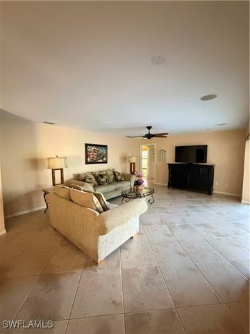 1941 Princess CT, Naples, FL 34110