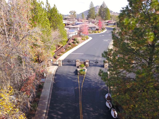 1814 Goldstone Ave, Jackson, CA 95642