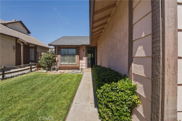 13886 San Gorgonio, Victorville, CA 92392