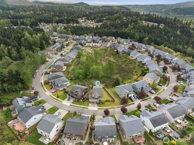 19426 200th Street Ct E, Orting, WA 98360