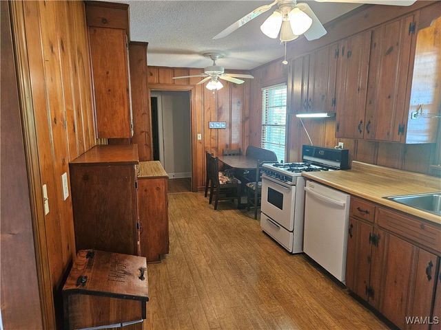 13114 Lake Arnedra Rd, Coker, AL 35452