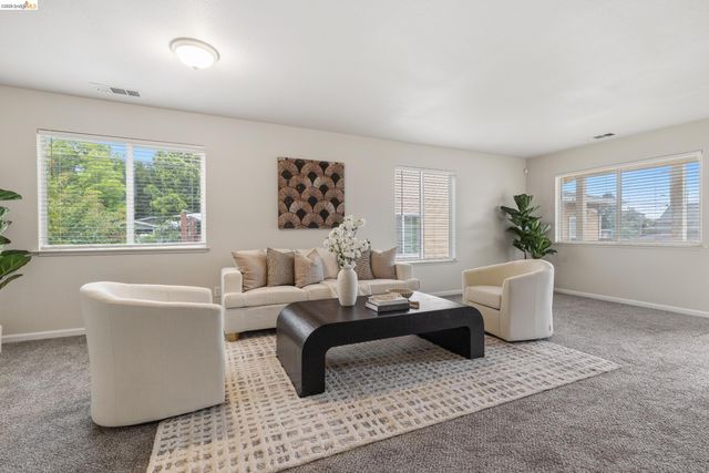 811 G St, Antioch, CA 94509