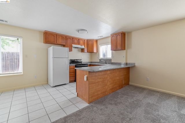 811 G St, Antioch, CA 94509