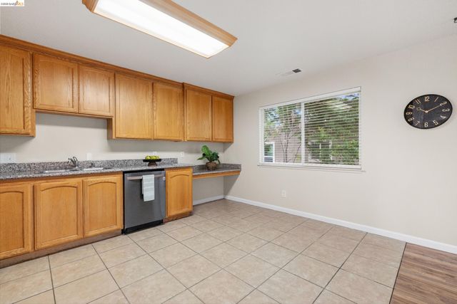 811 G St, Antioch, CA 94509