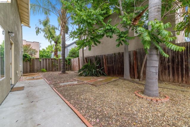 811 G St, Antioch, CA 94509