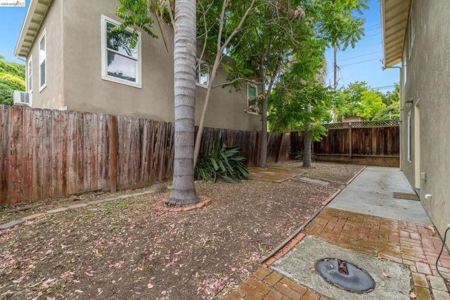 811 G St, Antioch, CA 94509