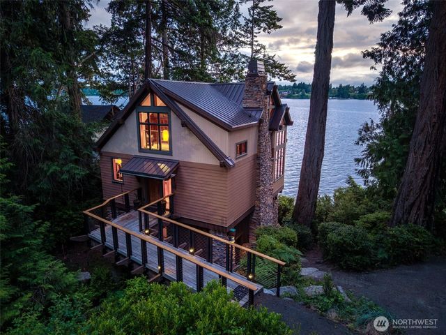 8641 Fernwood Street NE, Olympia, WA 98516