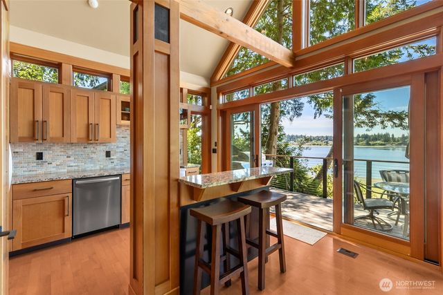 8641 Fernwood Street NE, Olympia, WA 98516
