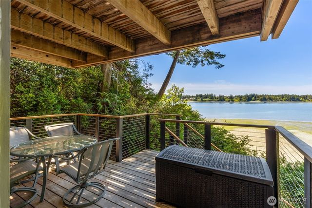 8641 Fernwood Street NE, Olympia, WA 98516