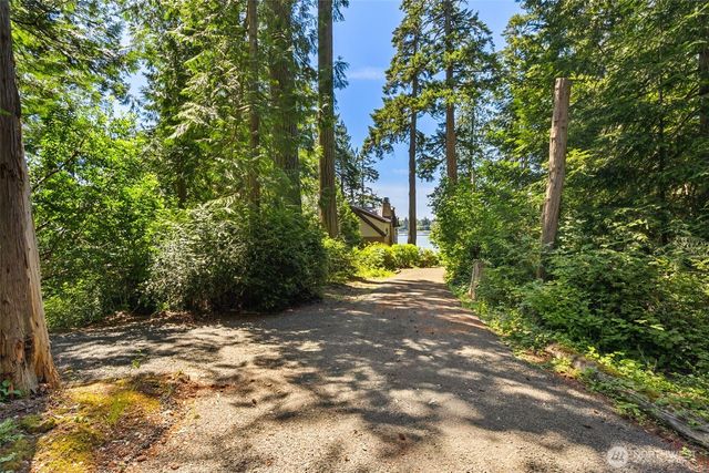 8641 Fernwood Street NE, Olympia, WA 98516