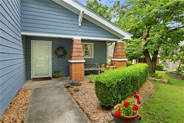 2583 Joyce Boulevard, Fayetteville, AR 72703