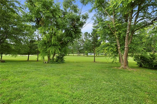 2583 Joyce Boulevard, Fayetteville, AR 72703
